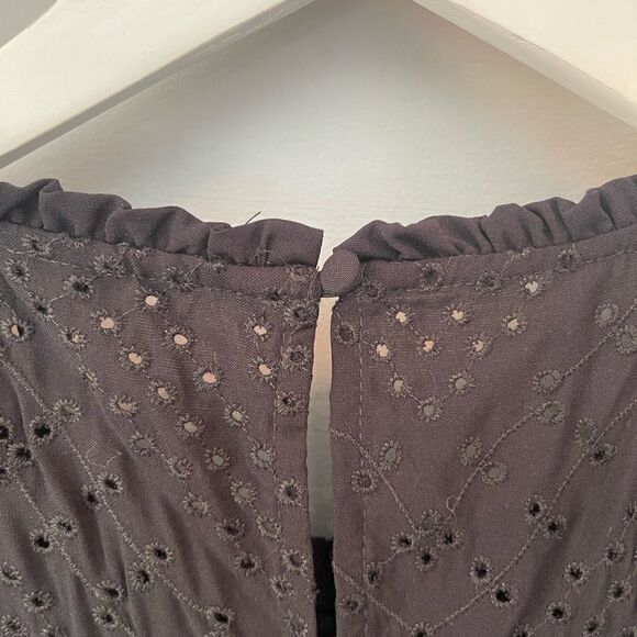 NWT Torrid black eyelet lace sleeveless tank Size 1X/1 - Picture 7 of 12
